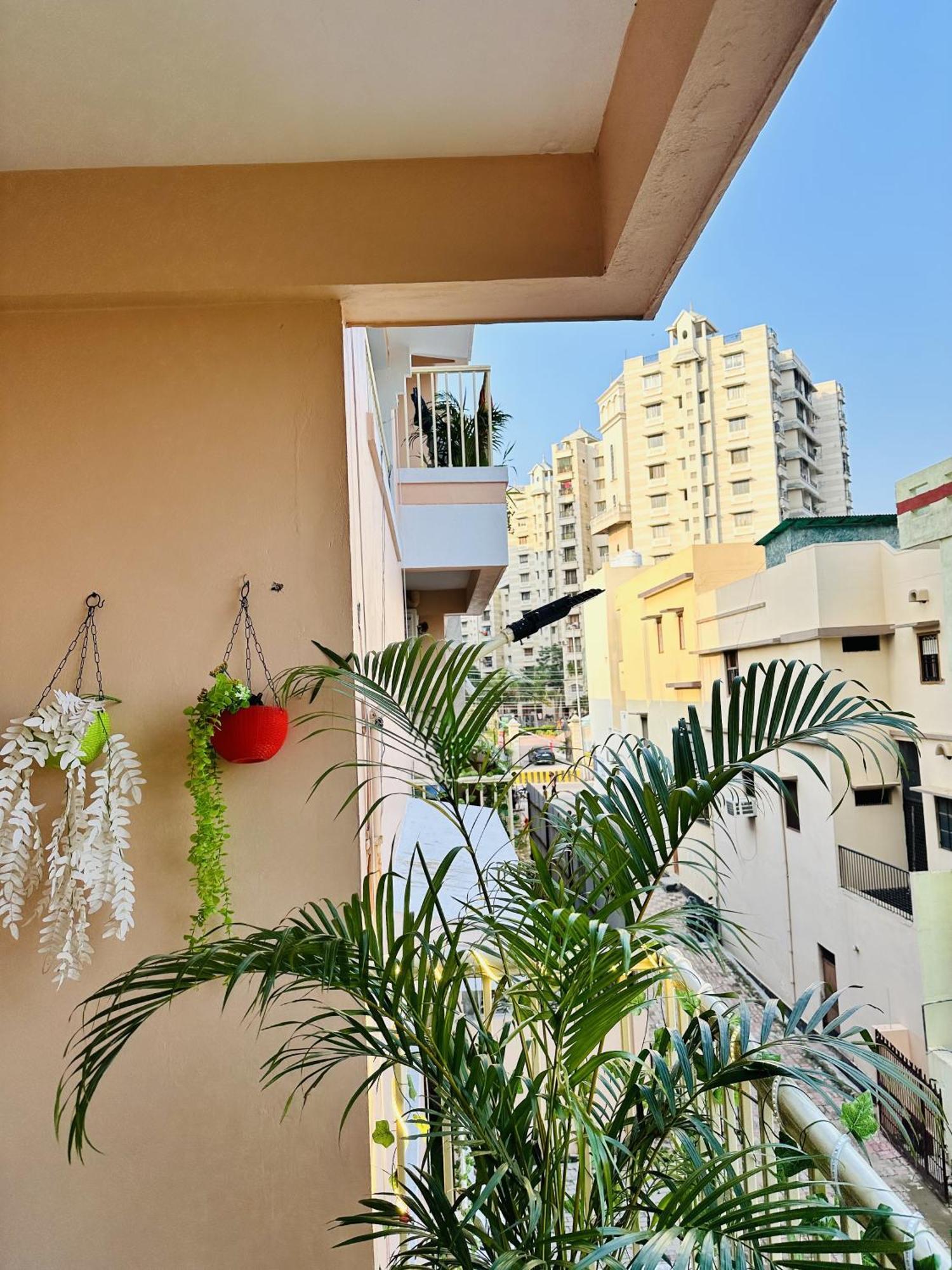 ורנאסי Zoomstay - 3Bhk Apartments מראה חיצוני תמונה