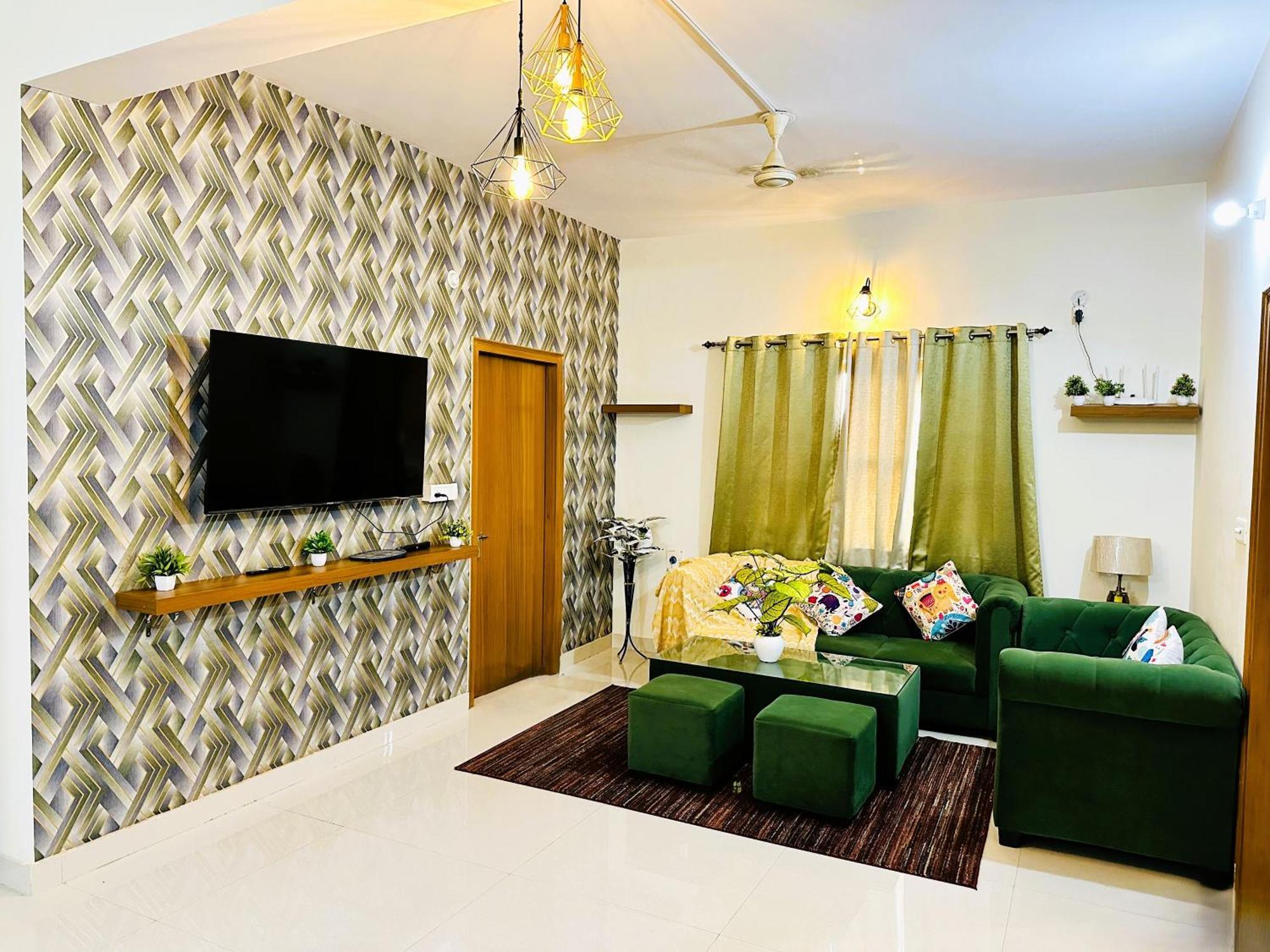 ורנאסי Zoomstay - 3Bhk Apartments מראה חיצוני תמונה