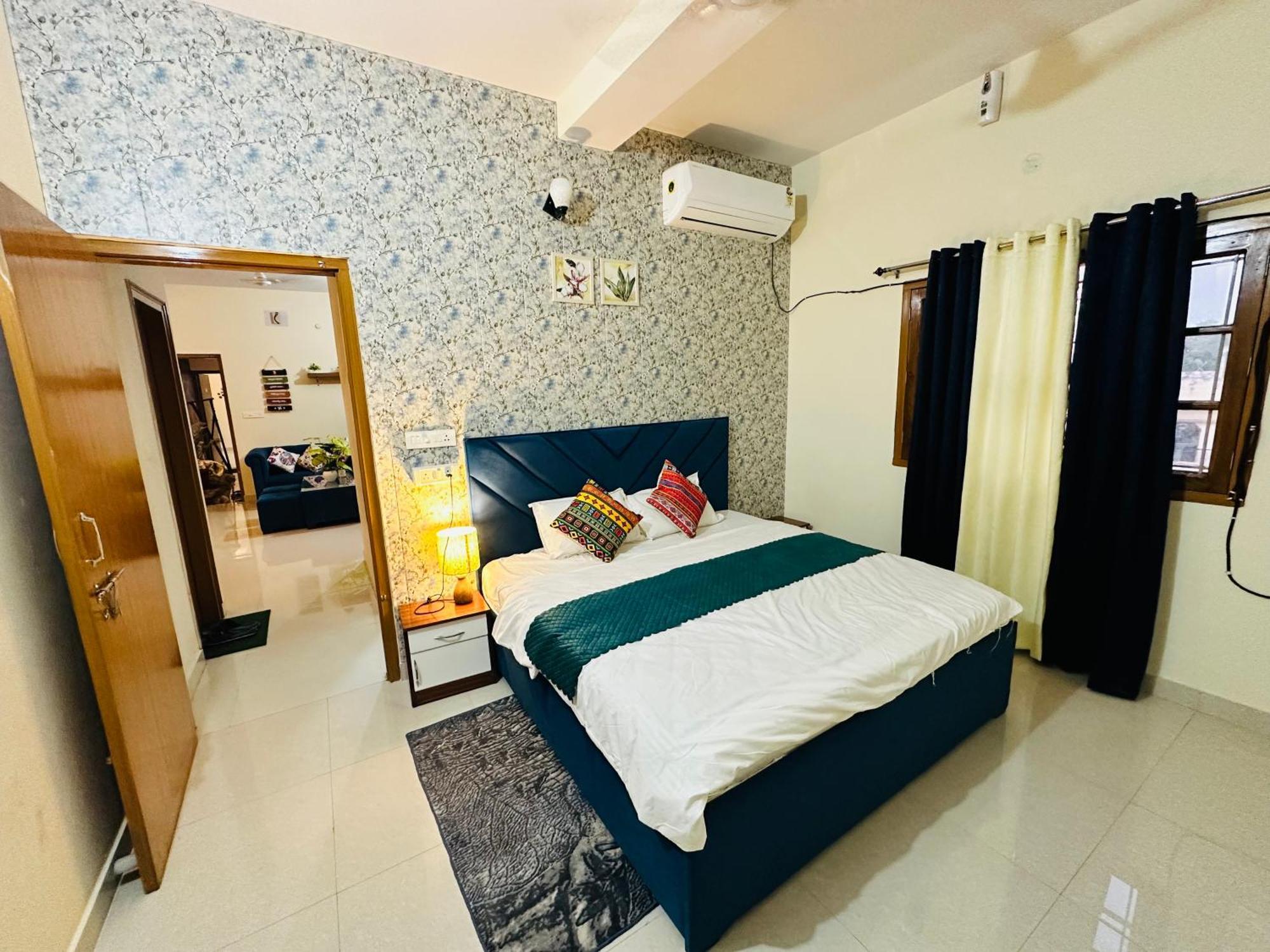 ורנאסי Zoomstay - 3Bhk Apartments מראה חיצוני תמונה