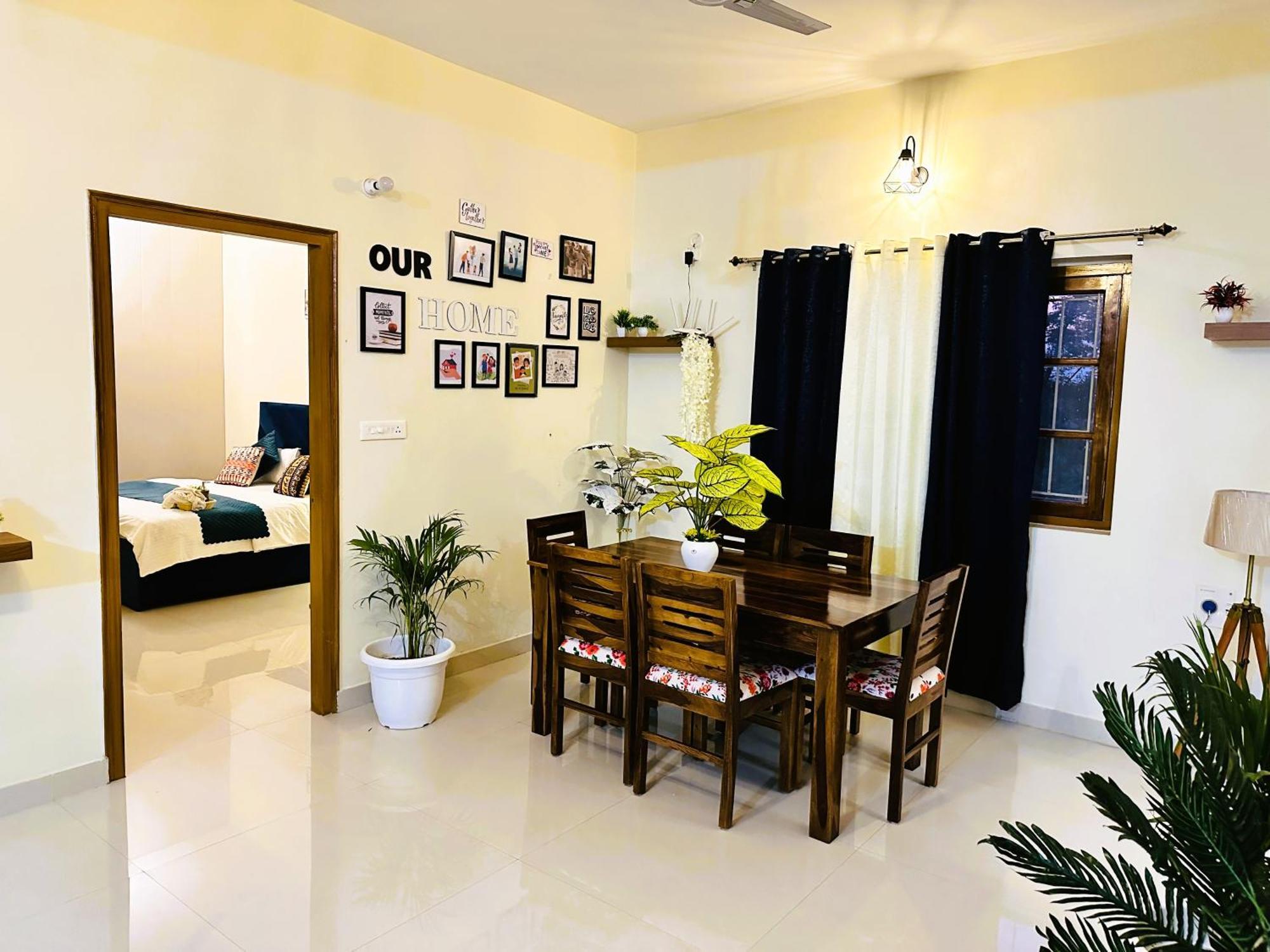 ורנאסי Zoomstay - 3Bhk Apartments מראה חיצוני תמונה